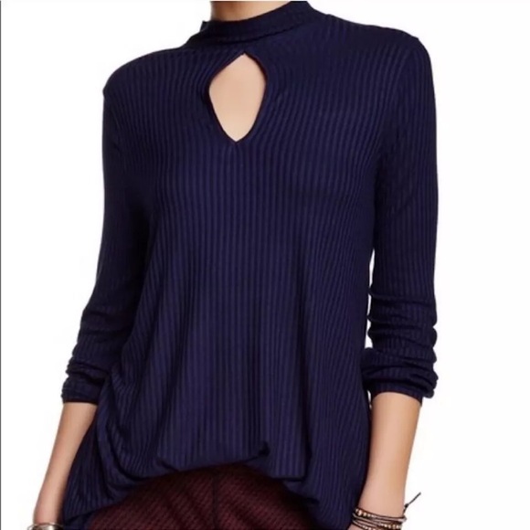 Free People- NWT -Large- Copa Banana Ribbed Keyhole Tunic- Navy - Picture 4 of 5